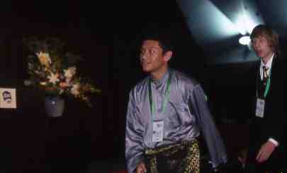 img051.jpg